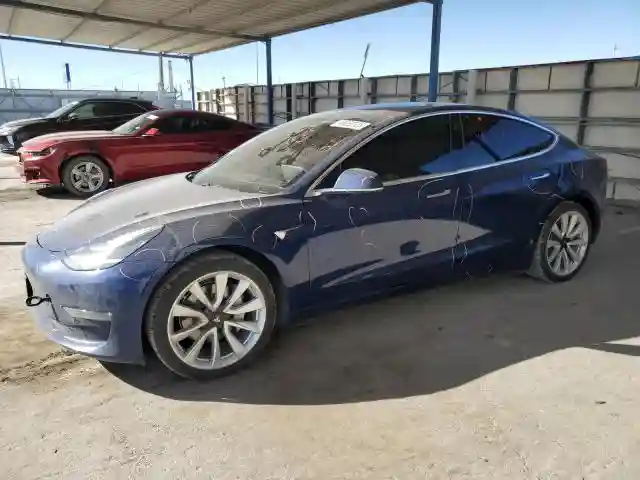 5YJ3E1EA1JF038510 2018 TESLA MODEL 3-0