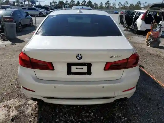 WBAJE5C5XKWE66044 2019 BMW 5 SERIES-5
