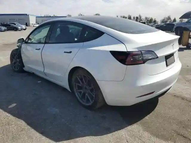 5YJ3E1EB4NF133531 2022 TESLA MODEL 3-1