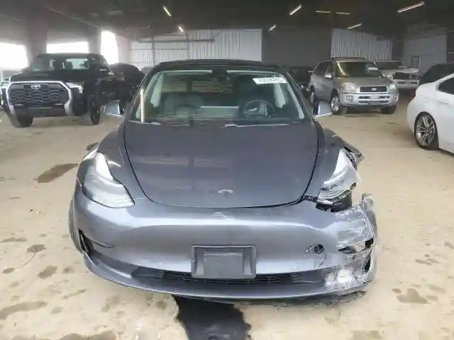 5YJ3E1EA7KF308194 2019 TESLA MODEL 3-4