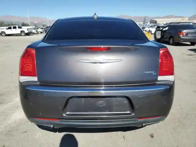 2C3CCAEG0HH585755 2017 CHRYSLER 300-5