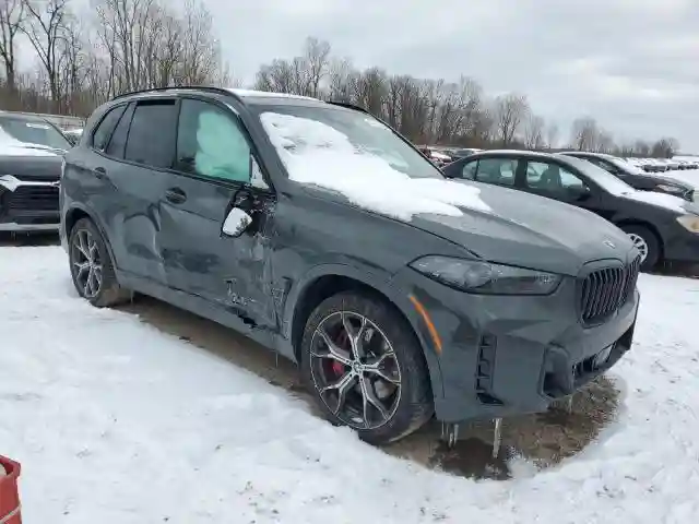 5UX23EU08R9U81596 2024 BMW X5-3