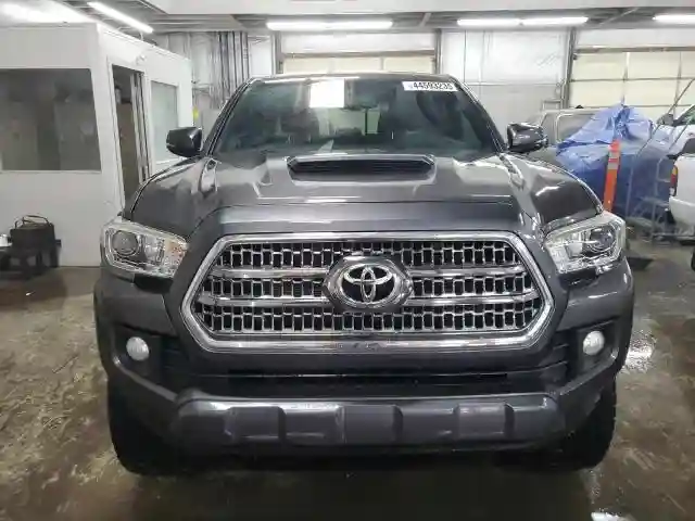 5TFCZ5AN9HX100529 2017 TOYOTA TACOMA-4