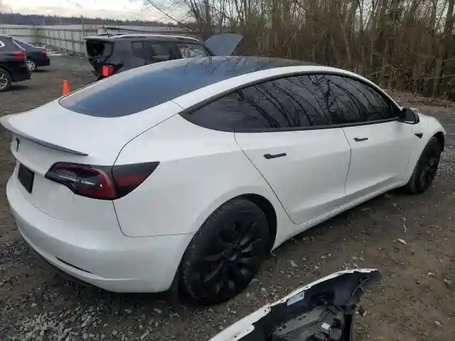 5YJ3E1EA0PF577919 2023 TESLA MODEL 3-2