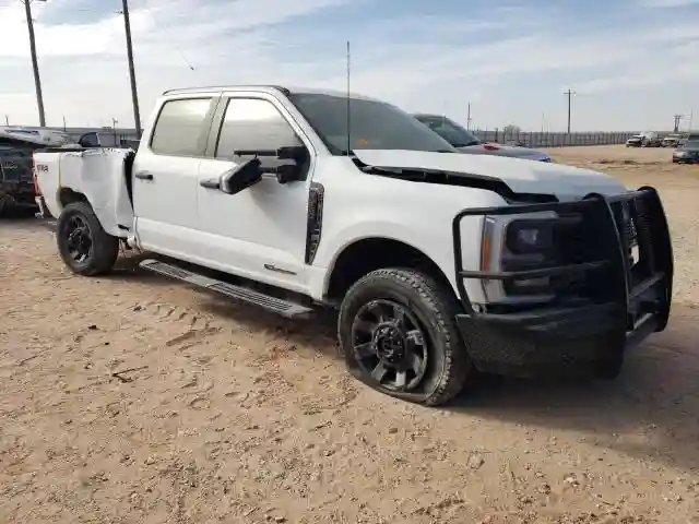 1FT8W2BT6PED16102 2023 FORD F250-3