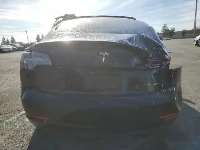 5YJ3E1EB7KF364564 2019 TESLA MODEL 3-5