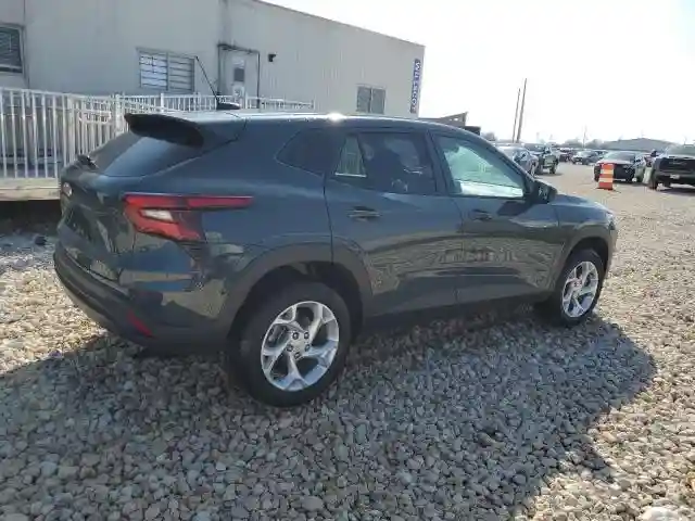 KL77LFEP3SC066734 2025 CHEVROLET TRAX-2