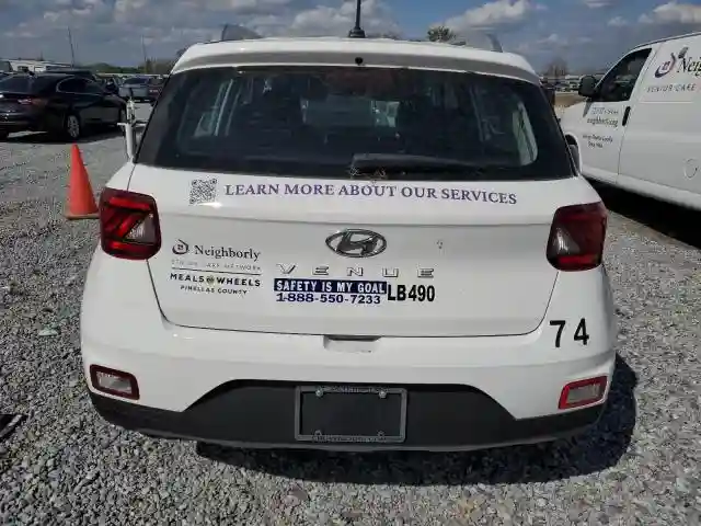 KMHRC8A37RU308208 2024 HYUNDAI VENUE-5