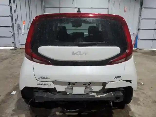 KNDJ23AU8N7164709 2022 KIA SOUL-5