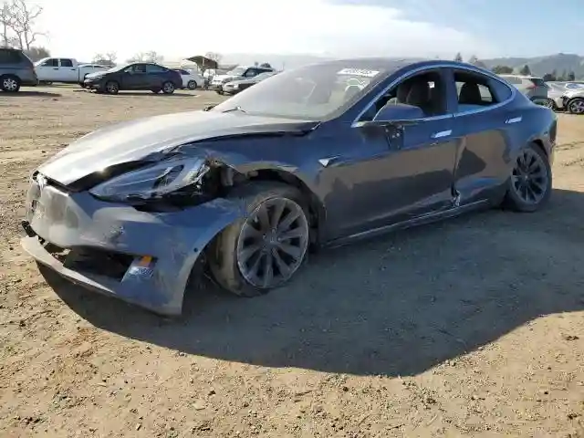 5YJSA1E24JF265741 2018 TESLA MODEL S-0