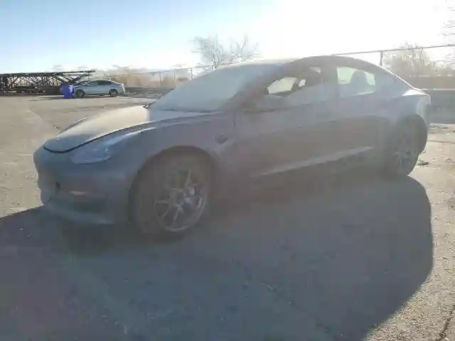 5YJ3E1EA8PF545672 2023 TESLA MODEL 3-0