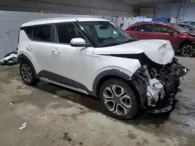 KNDJ23AU8N7164709 2022 KIA SOUL-3