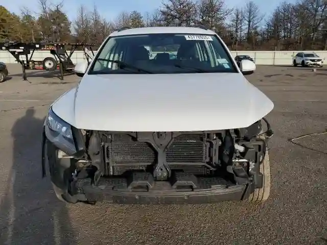 WVGBV7AX0JK004775 2018 VOLKSWAGEN TIGUAN LIM-4