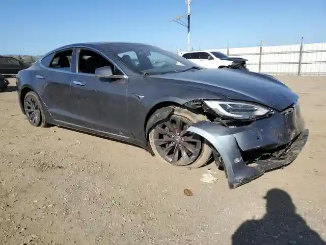 5YJSA1E24JF265741 2018 TESLA MODEL S-3
