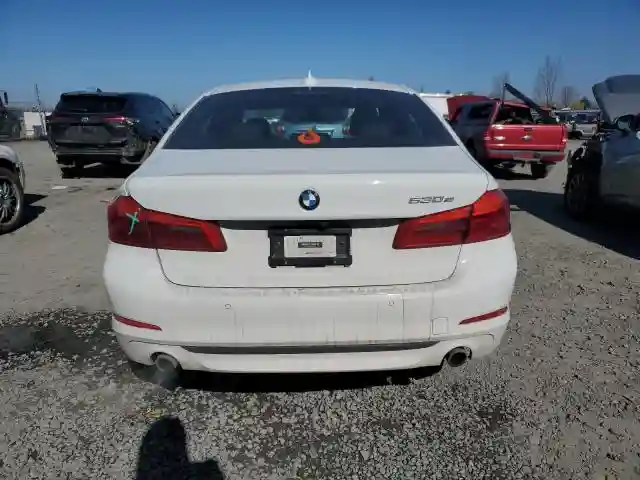 WBAJB1C59JB085662 2018 BMW 5 SERIES-5