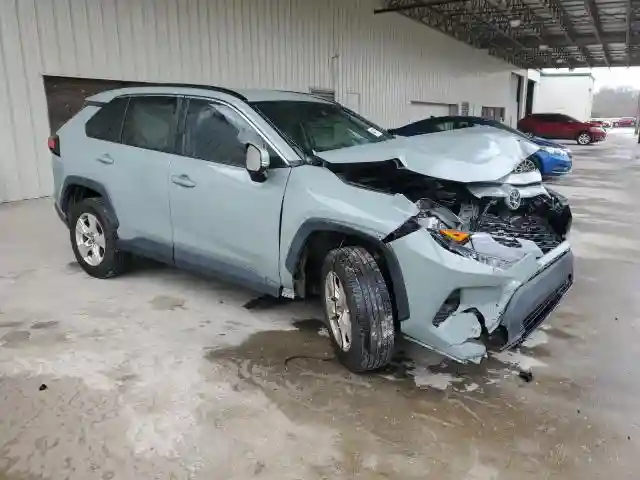 2T3W1RFV0MW180936 2021 TOYOTA RAV4-3