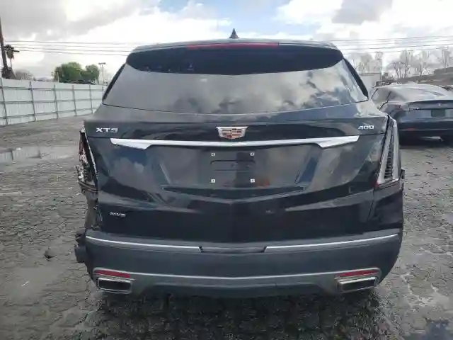 1GYKNDRS6PZ144478 2023 CADILLAC XT5-5