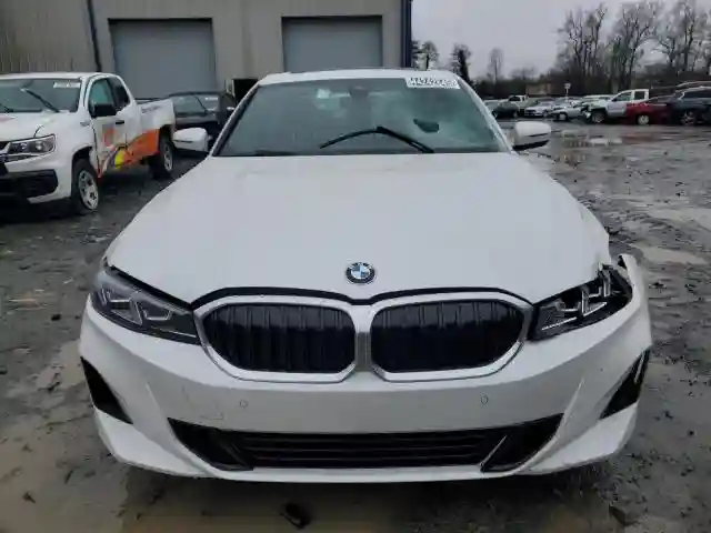 3MW69FF04R8E77783 2024 BMW 3 SERIES-4