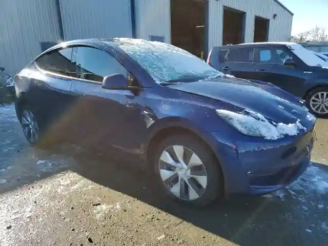 7SAYGAEE2RF981359 2024 TESLA MODEL Y-3