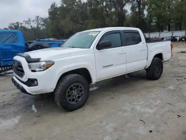5TFAZ5CN8JX071079 2018 TOYOTA TACOMA-0