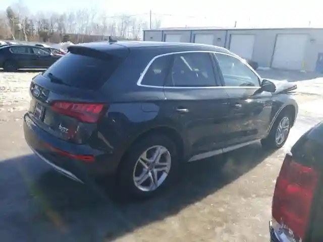 WA1BNAFY9J2020809 2018 AUDI Q5-2