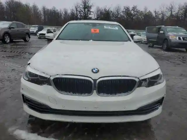 WBAJB1C52JG623976 2018 BMW 5 SERIES-4