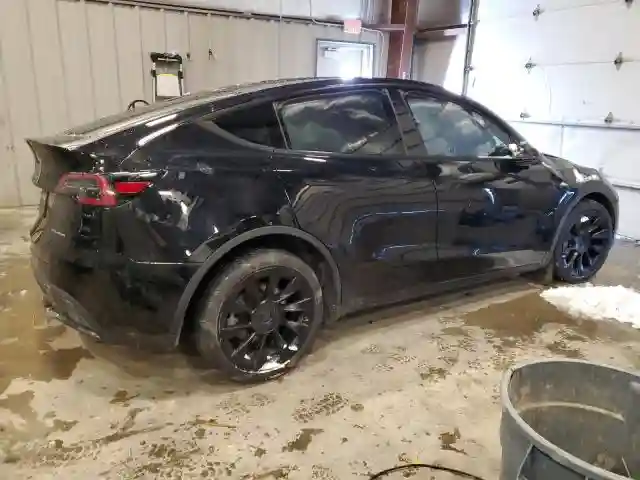 7SAYGDEE3RA220161 2024 TESLA MODEL Y-2
