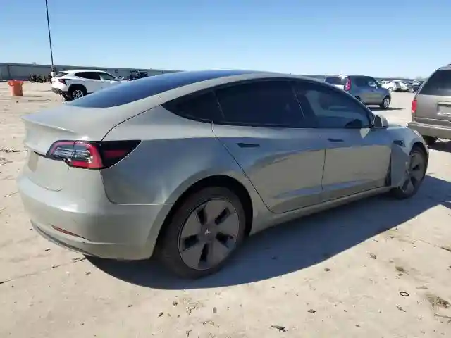 5YJ3E1EA5NF124425 2022 TESLA MODEL 3-2