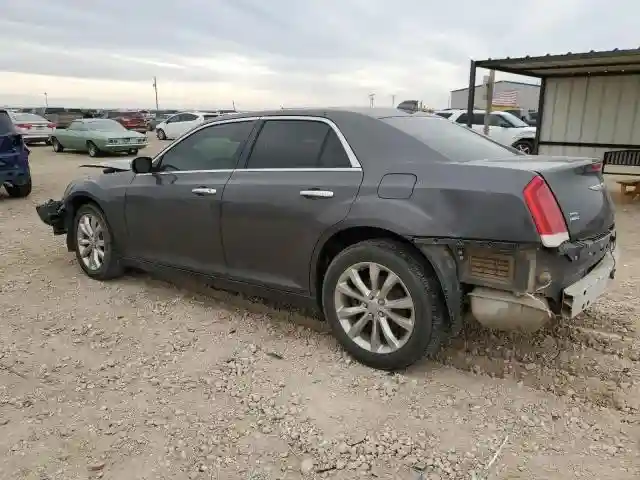 2C3CCAKG8KH610980 2019 CHRYSLER 300-1