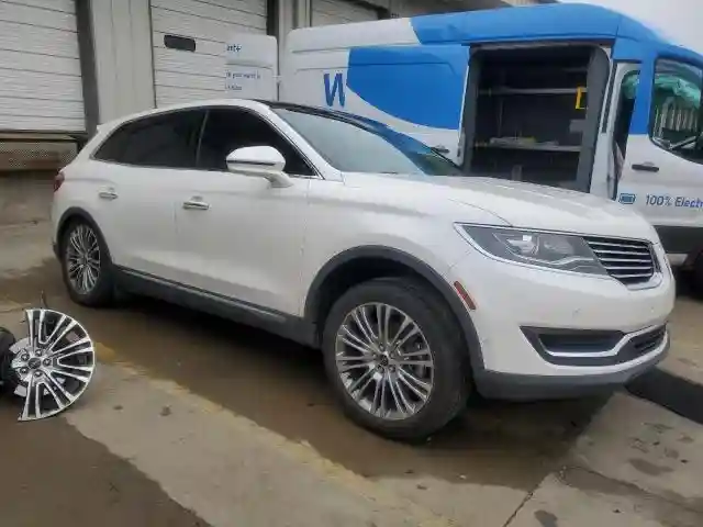 2LMPJ6LR0HBL18784 2017 LINCOLN MKX-3