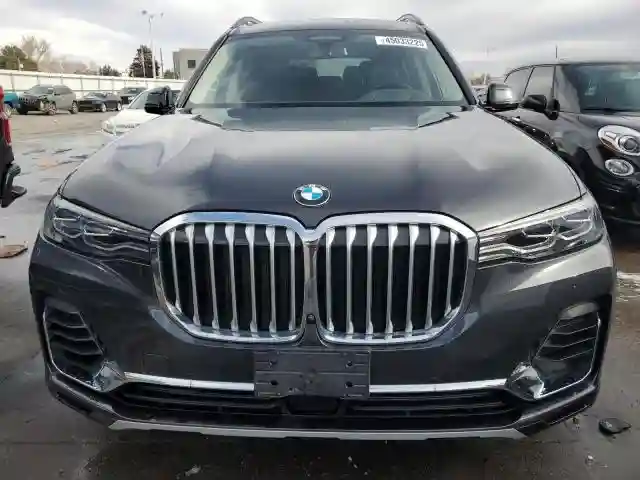 5UXCW2C00N9M59355 2022 BMW X7-4