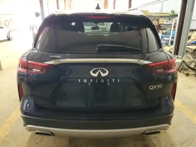3PCAJ5M18KF139072 2019 INFINITI QX50-5