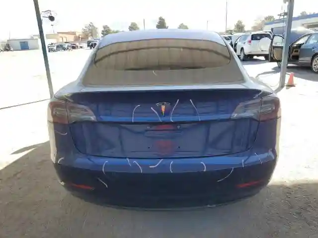 5YJ3E1EA1JF038510 2018 TESLA MODEL 3-5
