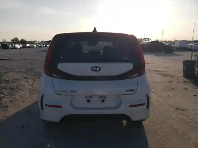 KNDJ63AU0M7137684 2021 KIA SOUL-5