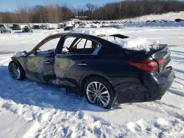JN1EV7AR5JM611636 2018 INFINITI Q50-1