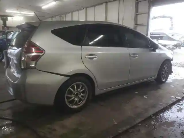 JTDZN3EU8FJ023745 2015 TOYOTA PRIUS-2