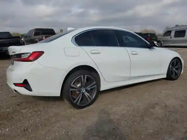 3MW5R1J02M8B47719 2021 BMW 3 SERIES-2