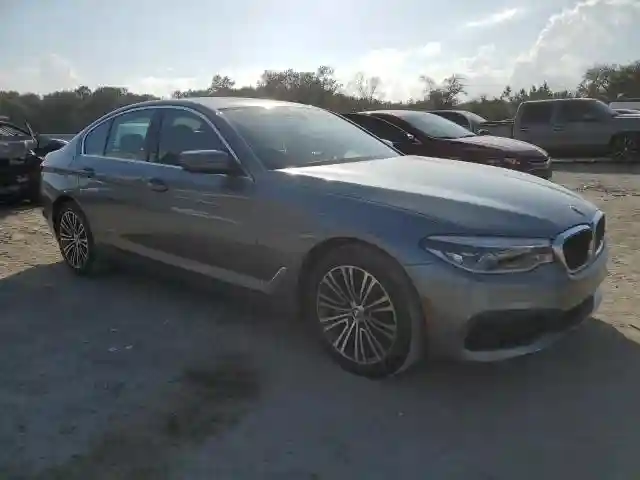 WBAJE5C53KWW38184 2019 BMW 5 SERIES-3