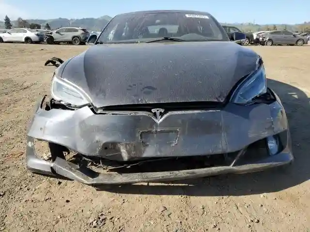 5YJSA1E24JF265741 2018 TESLA MODEL S-4