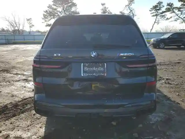 5UX33EM05R9T05013 2024 BMW X7 M60I-5