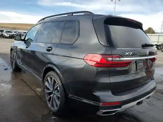 5UXCW2C00N9M59355 2022 BMW X7-1