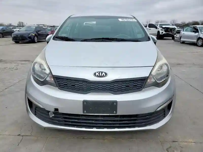 KNADM4A38H6070454 2017 KIA RIO-4