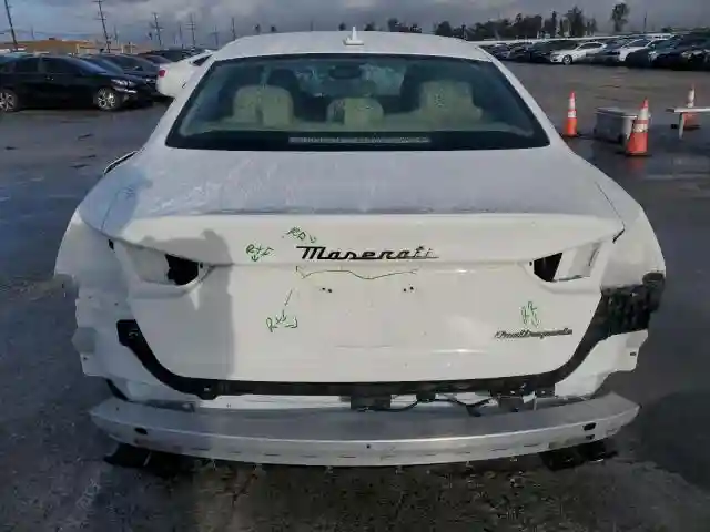 ZAM56XPA9N1386149 2022 MASERATI QUATTROPOR-5