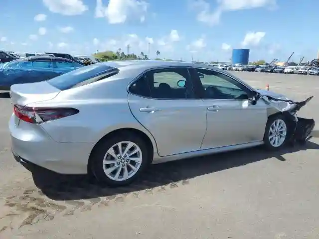 4T1C11AK1RU883799 2024 TOYOTA CAMRY-2