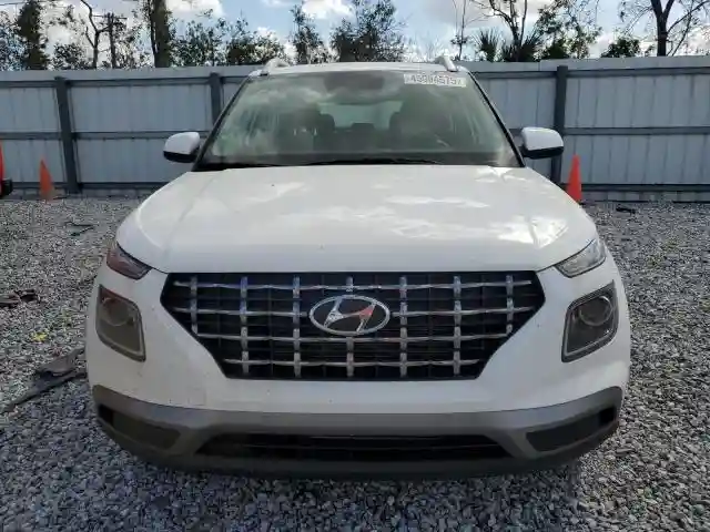 KMHRC8A3XRU288486 2024 HYUNDAI VENUE-4