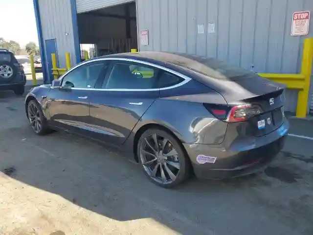 5YJ3E1EA5JF158553 2018 TESLA MODEL 3-1