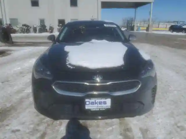 KNAE25LA7K6047637 2019 KIA STINGER-4