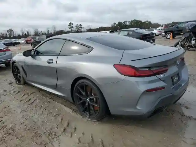 WBABC4C0XRCN56084 2024 BMW M8-1