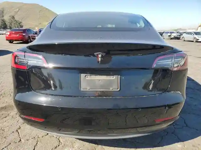 5YJ3E1EA1NF115575 2022 TESLA MODEL 3-5