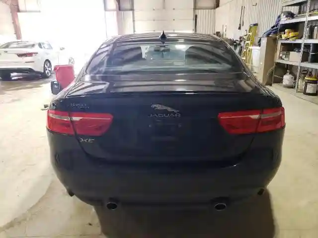 SAJAF4BV9HA951050 2017 JAGUAR XE-5